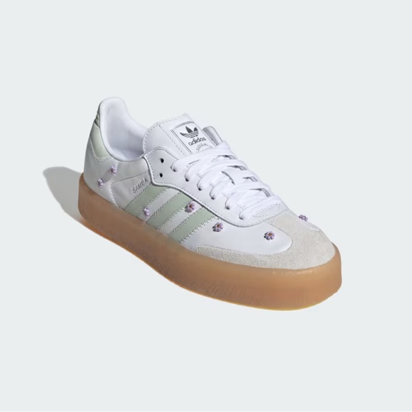 Adidas Sambae "Cloud White/Linen Green /Gum" (JS3954) Women’s Sneakers NWT Size6 - Picture 3 of 11